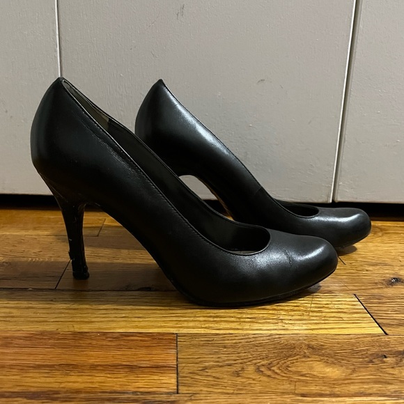 Max Studio Black Pumps - Size 7.5 - Picture 1 of 8